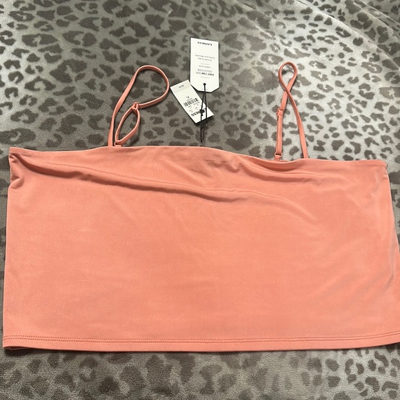 Express Tops - Express Body Contour Crop